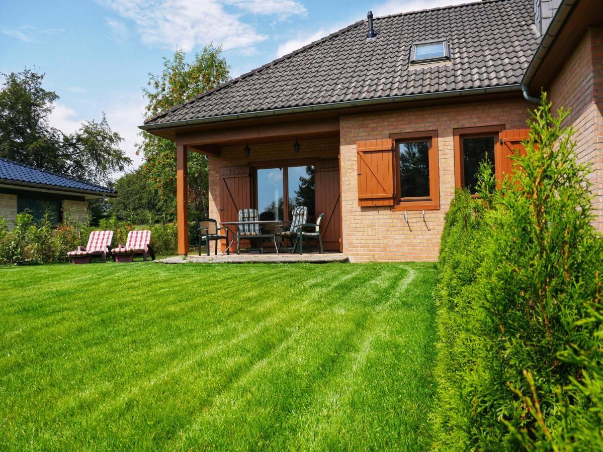 Landhaus Am See Von Robertville Waimes Exterior photo